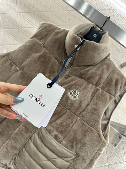 25fw Standing collar down vest