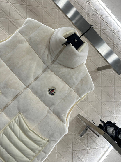 25fw Standing collar down vest