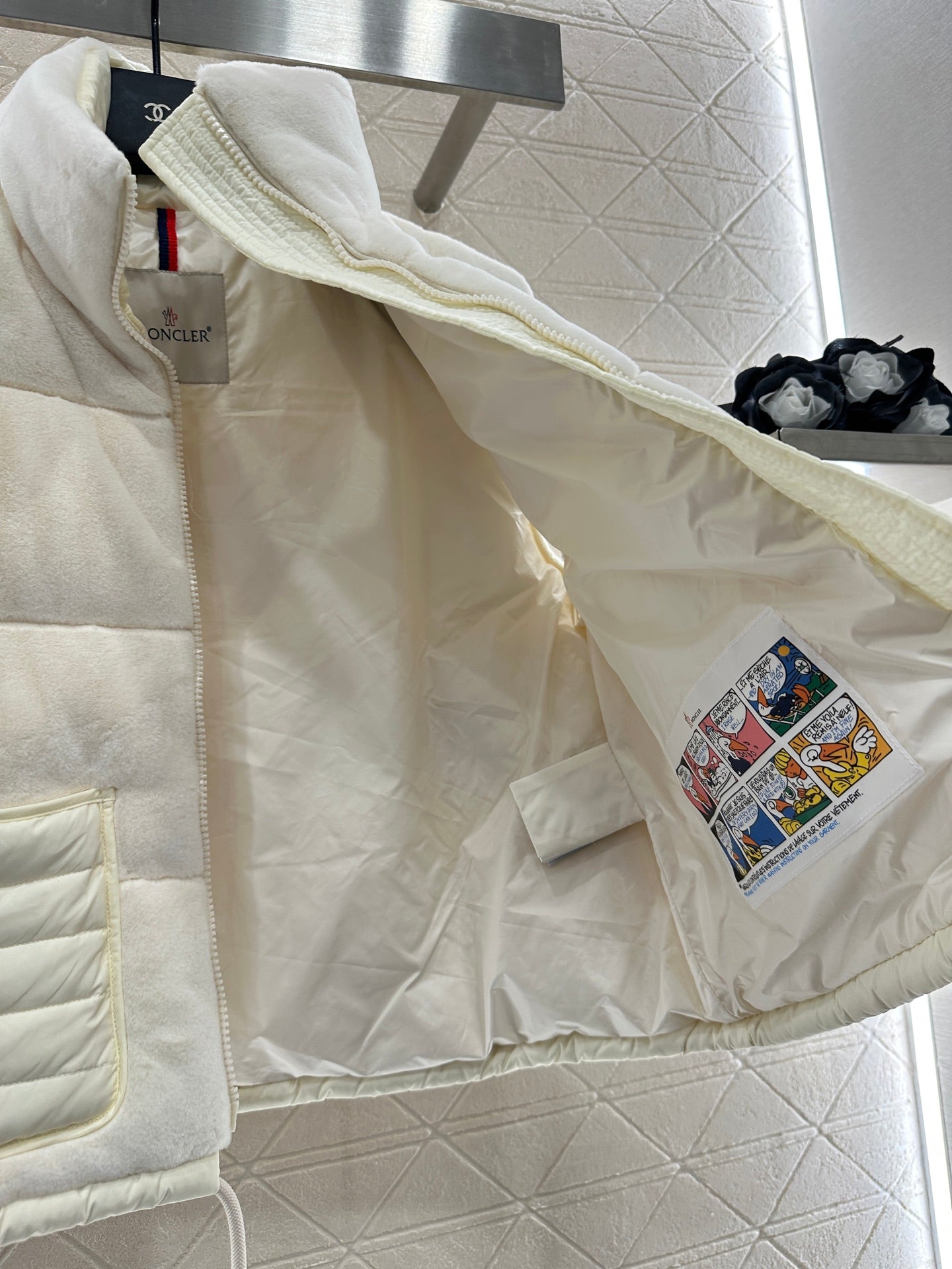 25fw Standing collar down vest