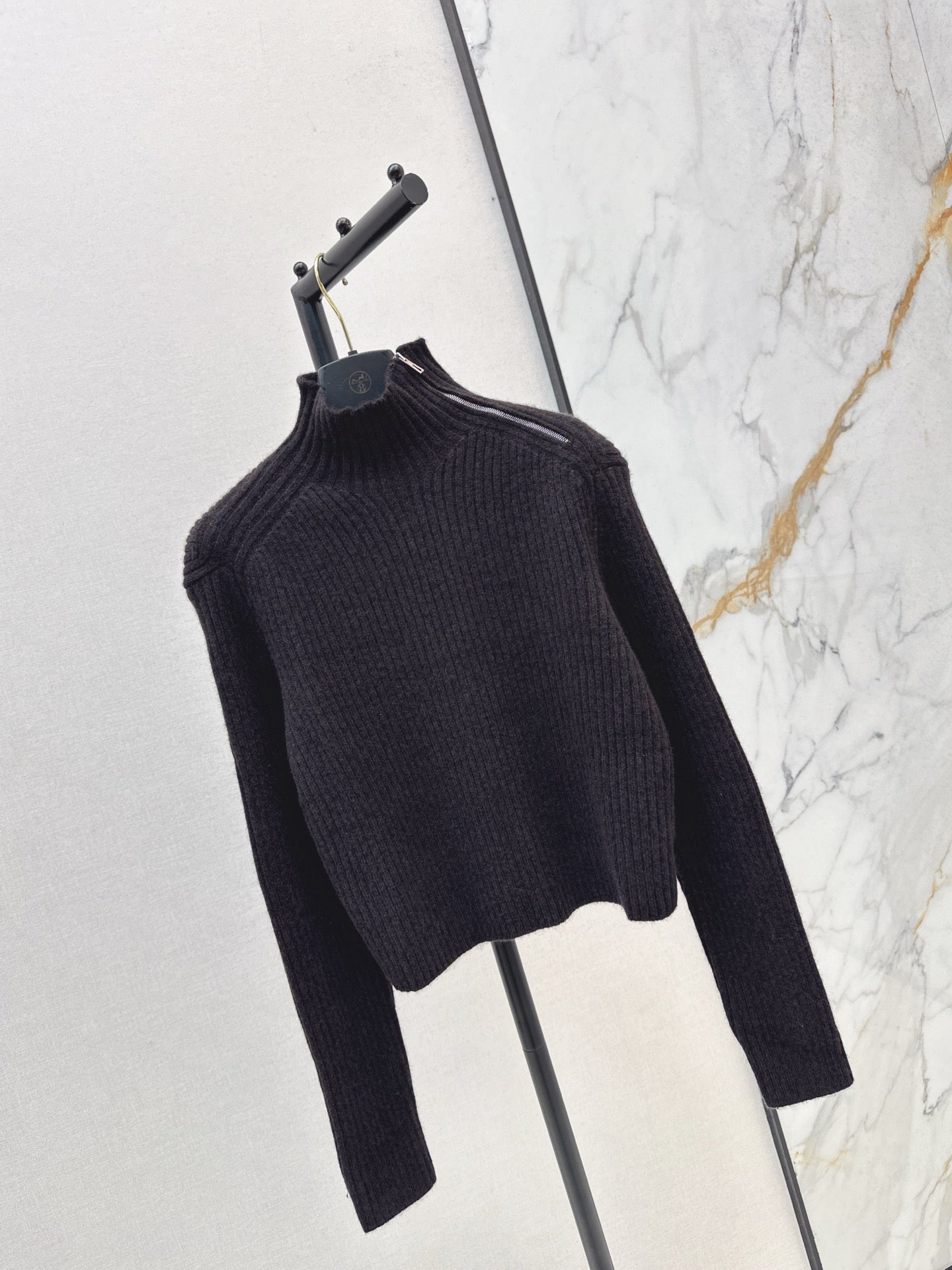 25fw turtleneck sweater