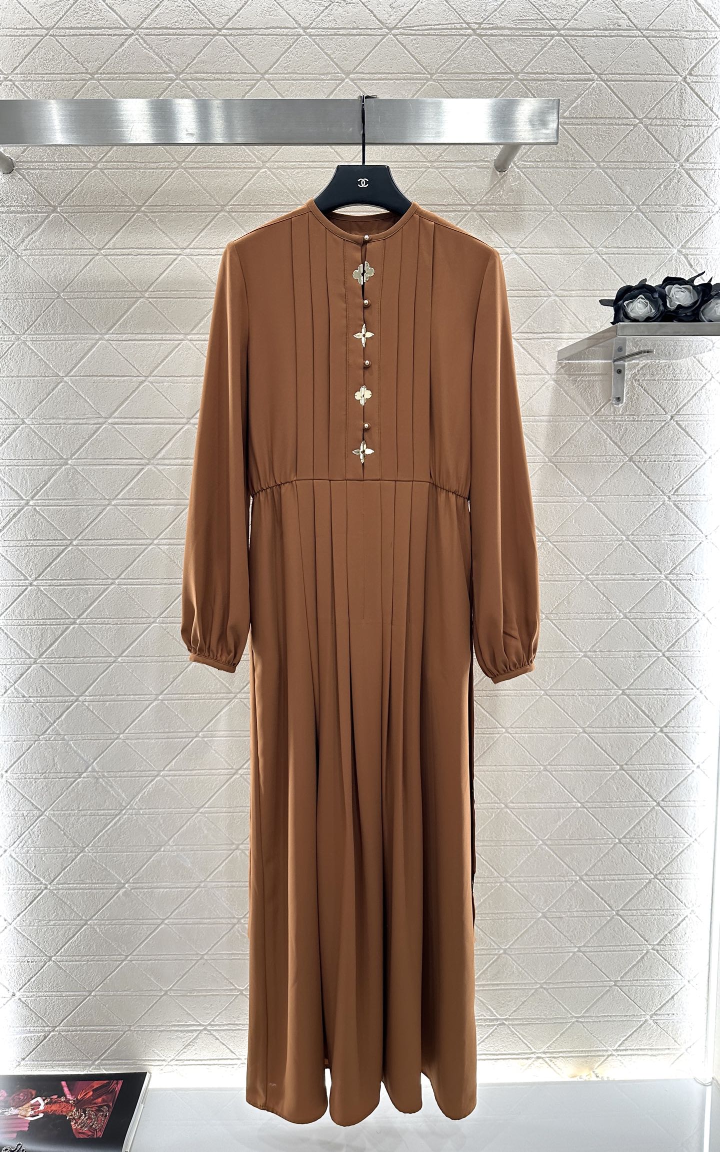 25fw Clover pleated dress