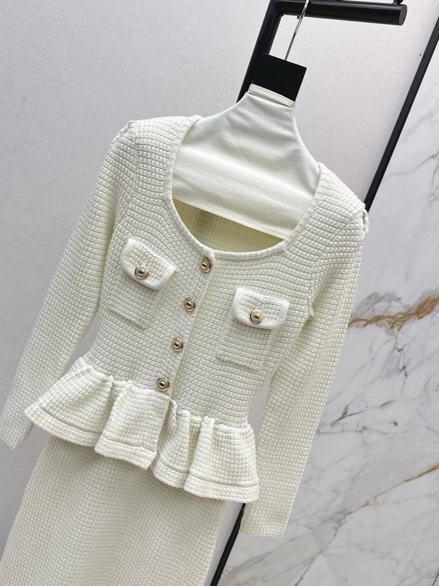 25fw Fake two-piece dress with wrapped buttocks