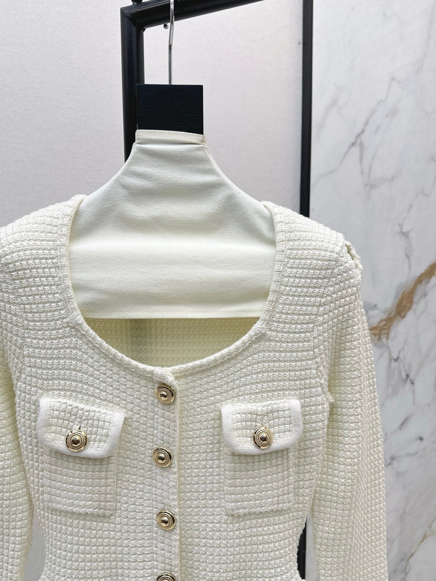 25fw Fake two-piece dress with wrapped buttocks