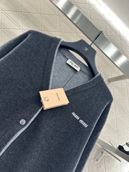 25fw Two contrasting fake cardigans