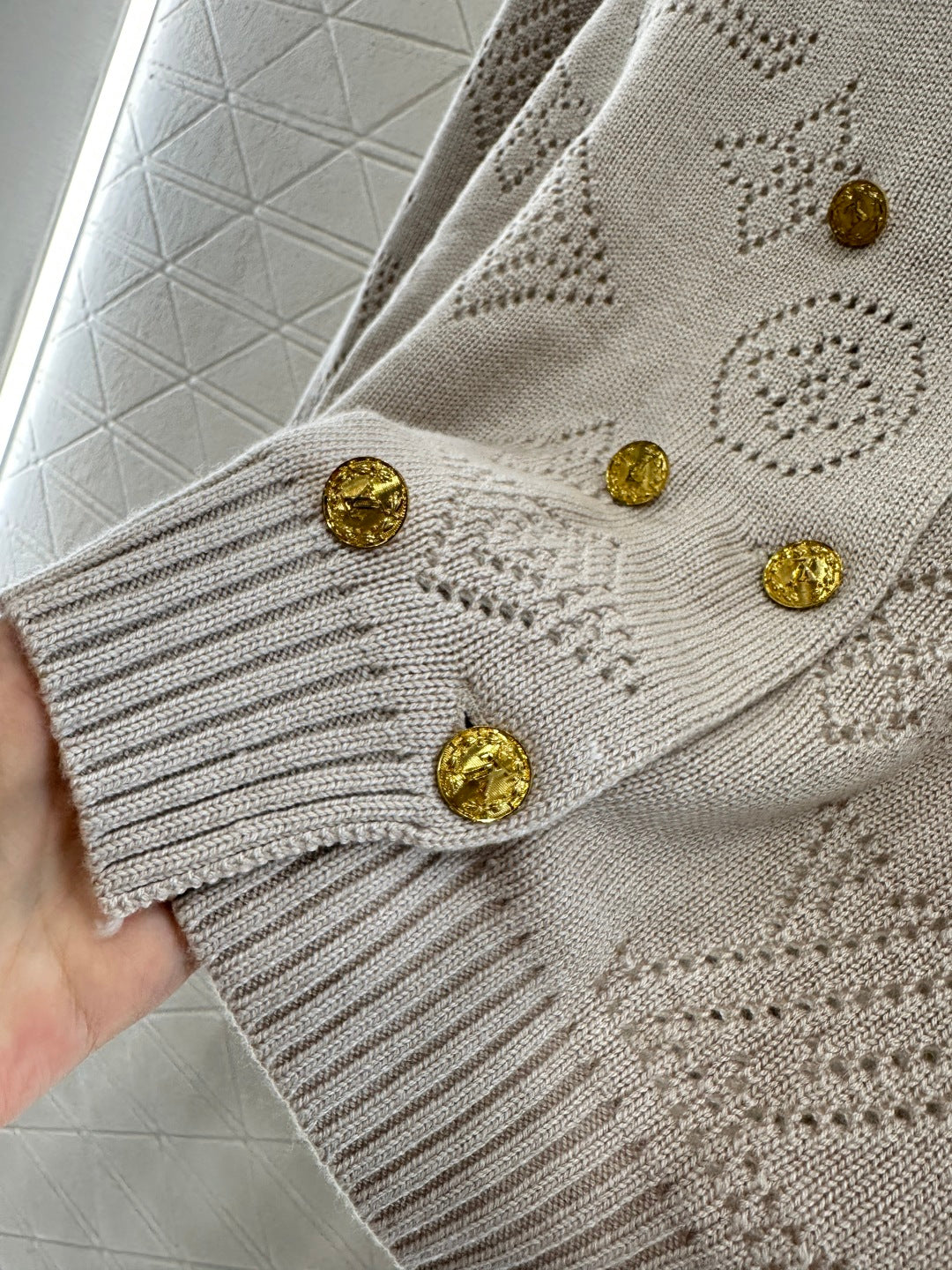 25fw Hollow knit breasted cardigan