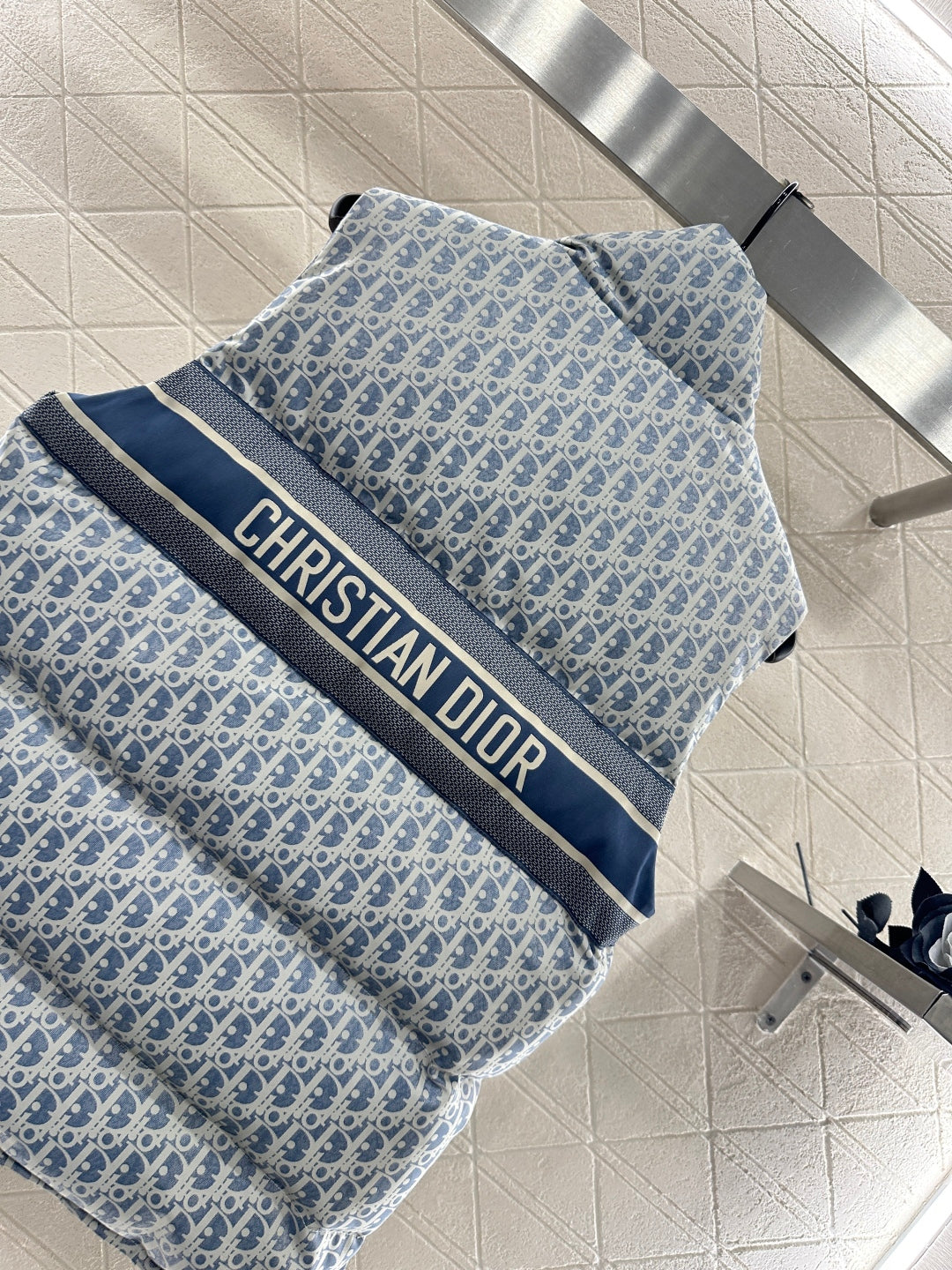 25fw Stand up collar jacquard down vest