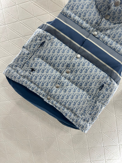 25fw Stand up collar jacquard down vest