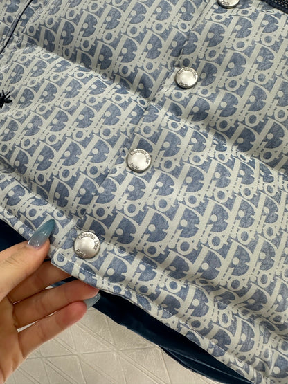 25fw Stand up collar jacquard down vest