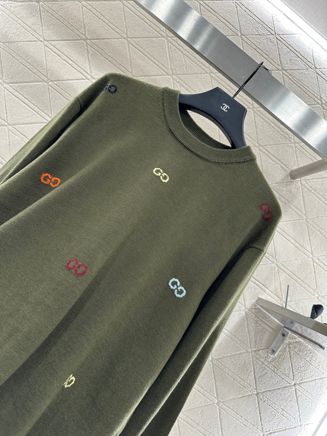 25fw Hooded letter knitted top