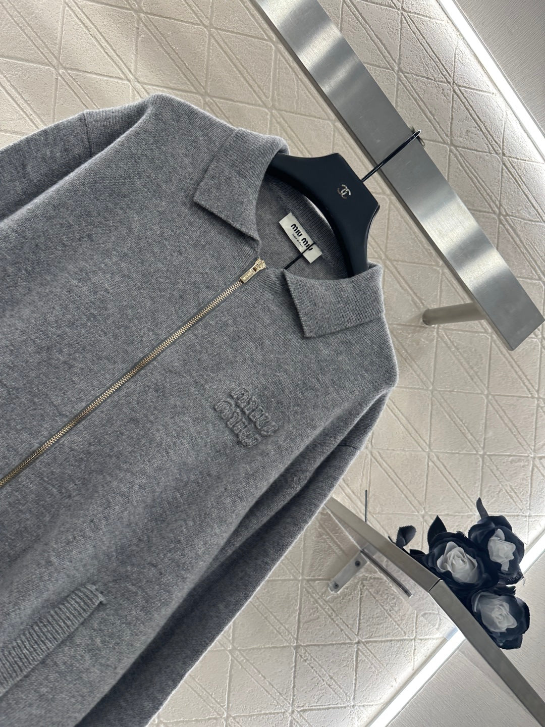 25fw Collar knit cardigan