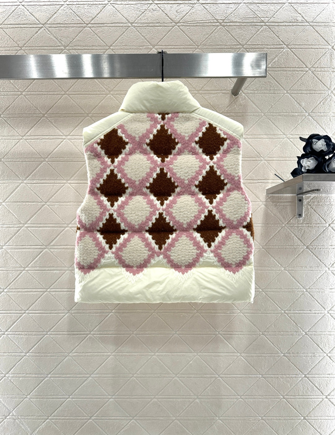 25fw Lingge embroidered spliced down vest