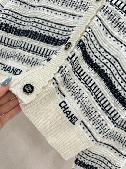 25fw Striped knitted cardigan