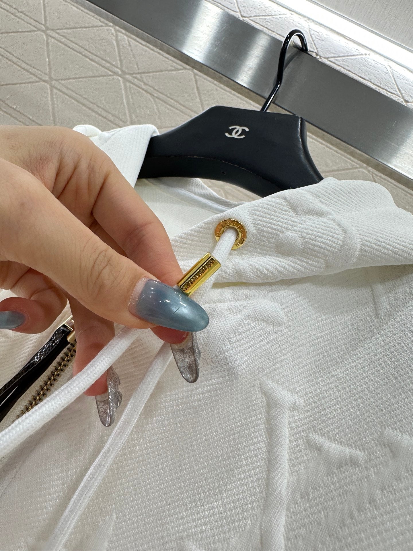 25fw Embossed hooded set