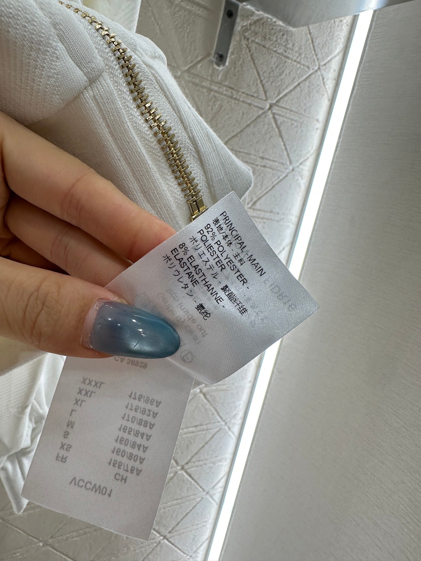 25fw Embossed hooded set