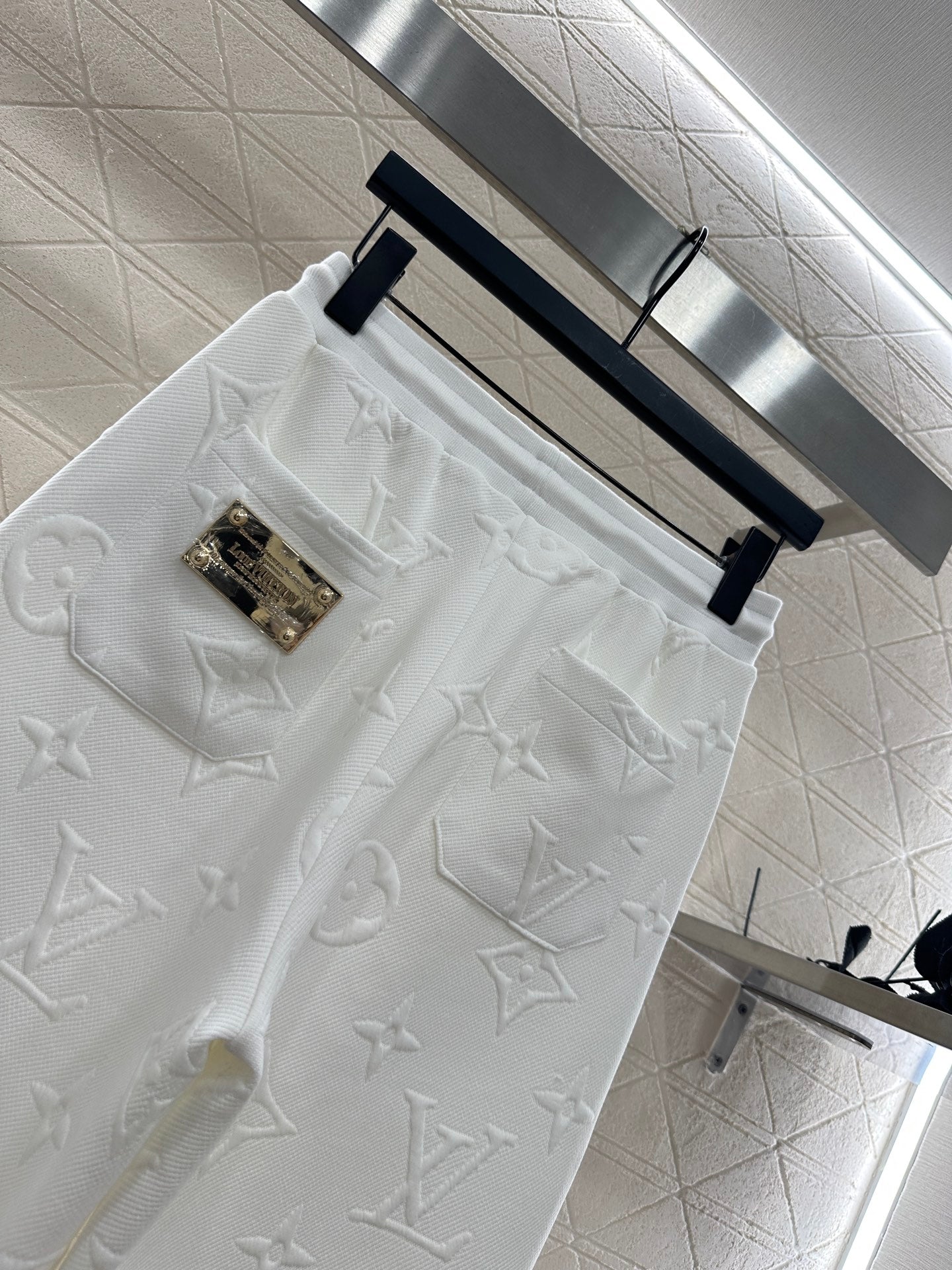 25fw Embossed hooded set