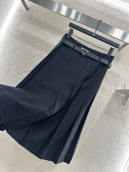 25fw Mid length pleated skirt with waist belt