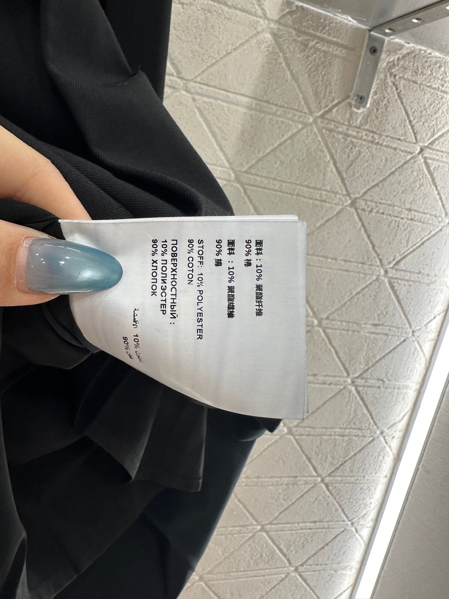 25fw Mid length pleated skirt with waist belt