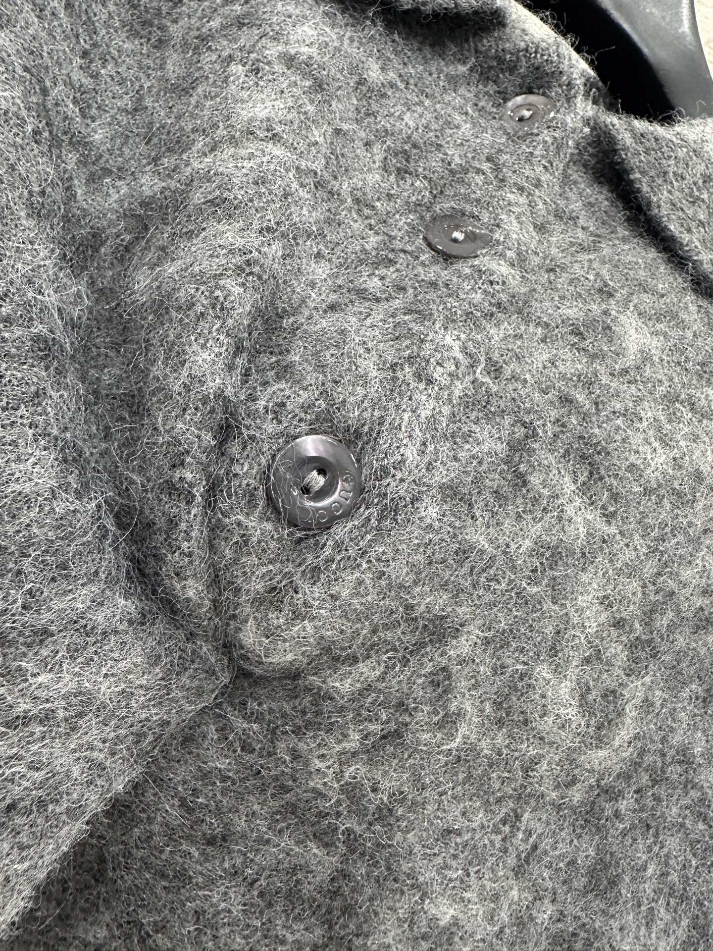 25fw Half open lapel knitted top