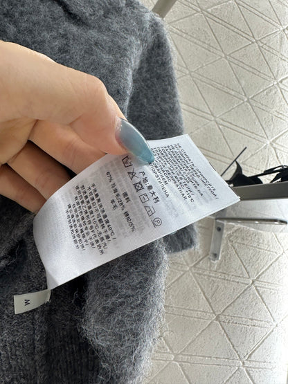 25fw Half open lapel knitted top