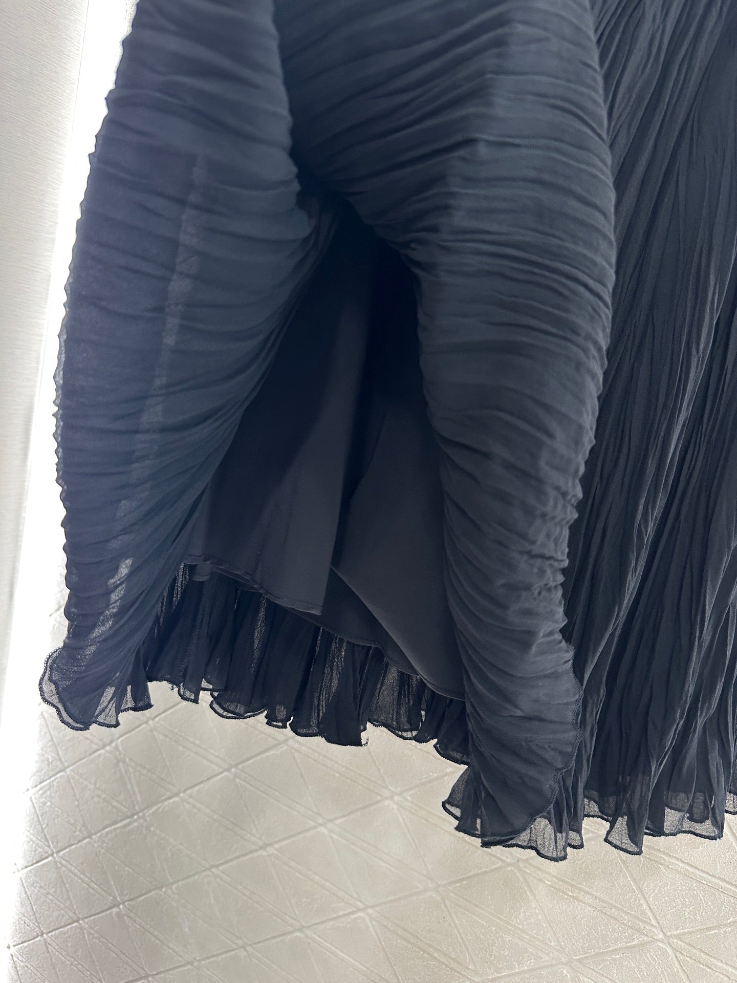 High waisted pleated skirt