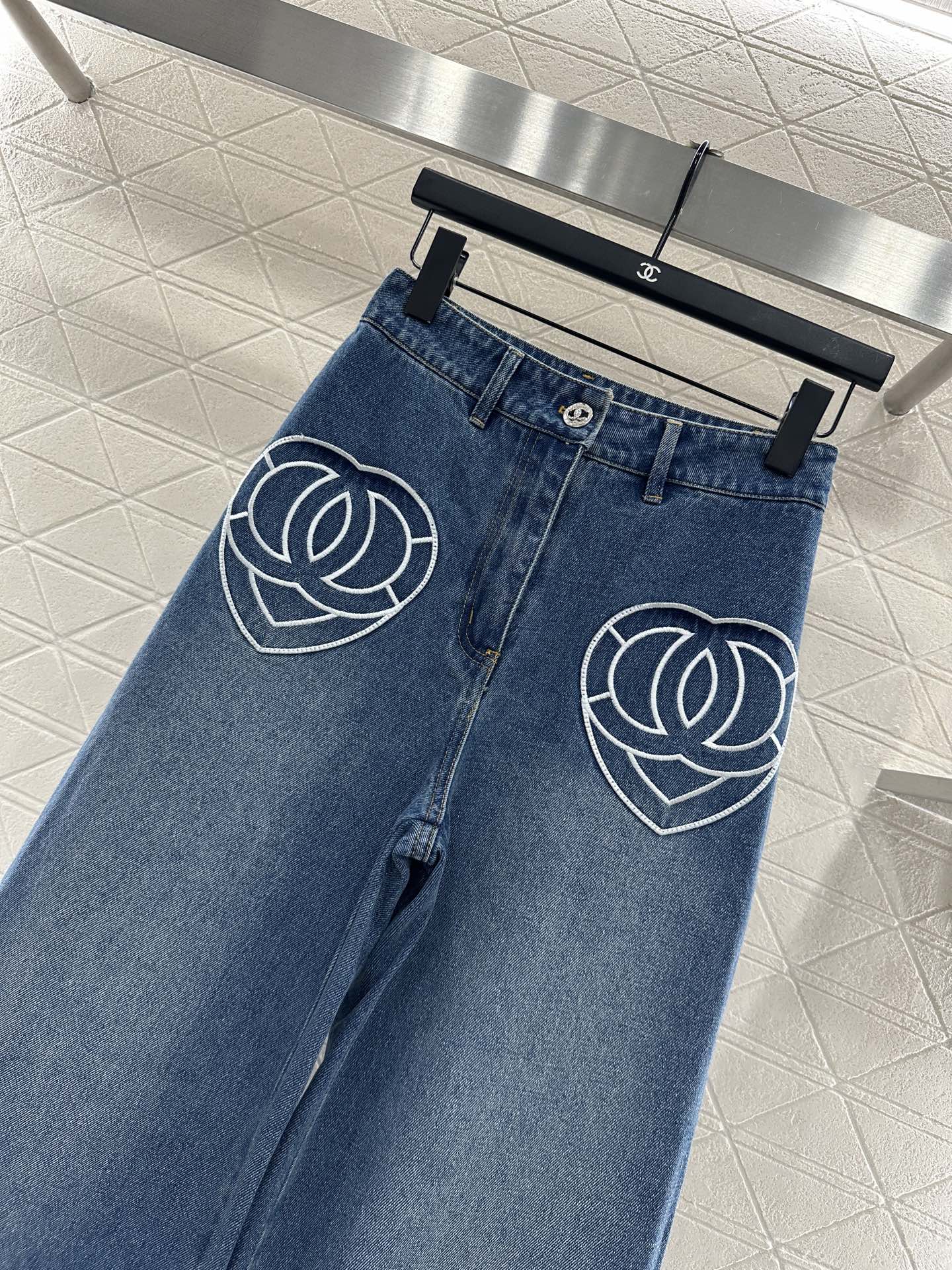 Love Double C Jeans