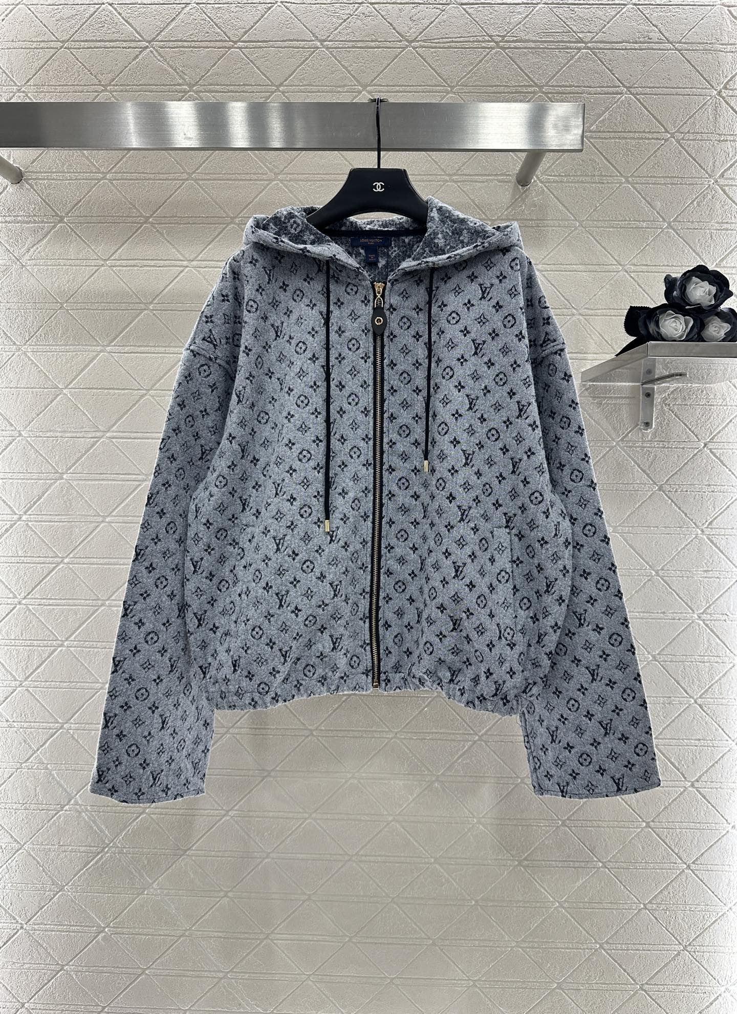 Jacquard hooded jacket