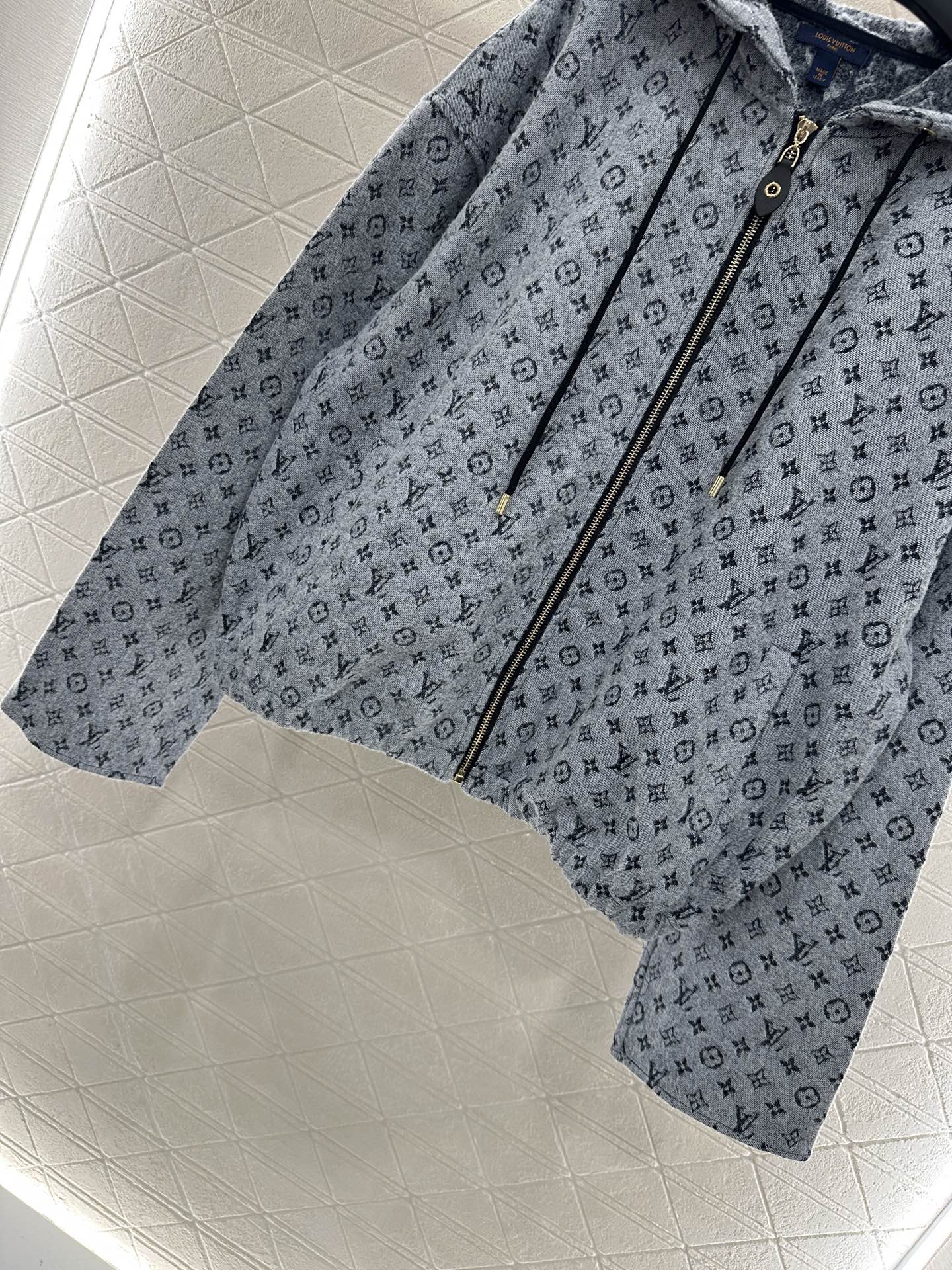 Jacquard hooded jacket