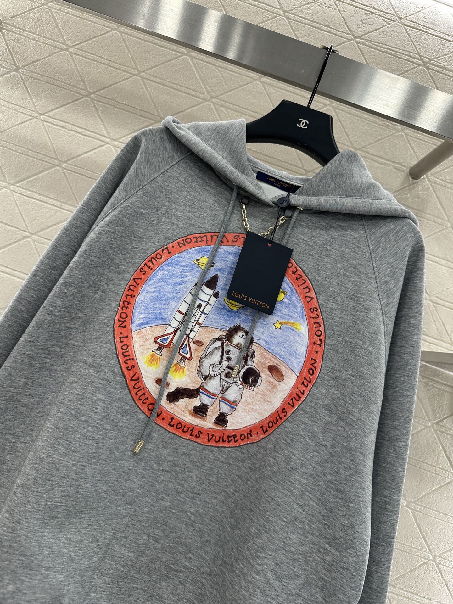 Hooded chain printed hoodie