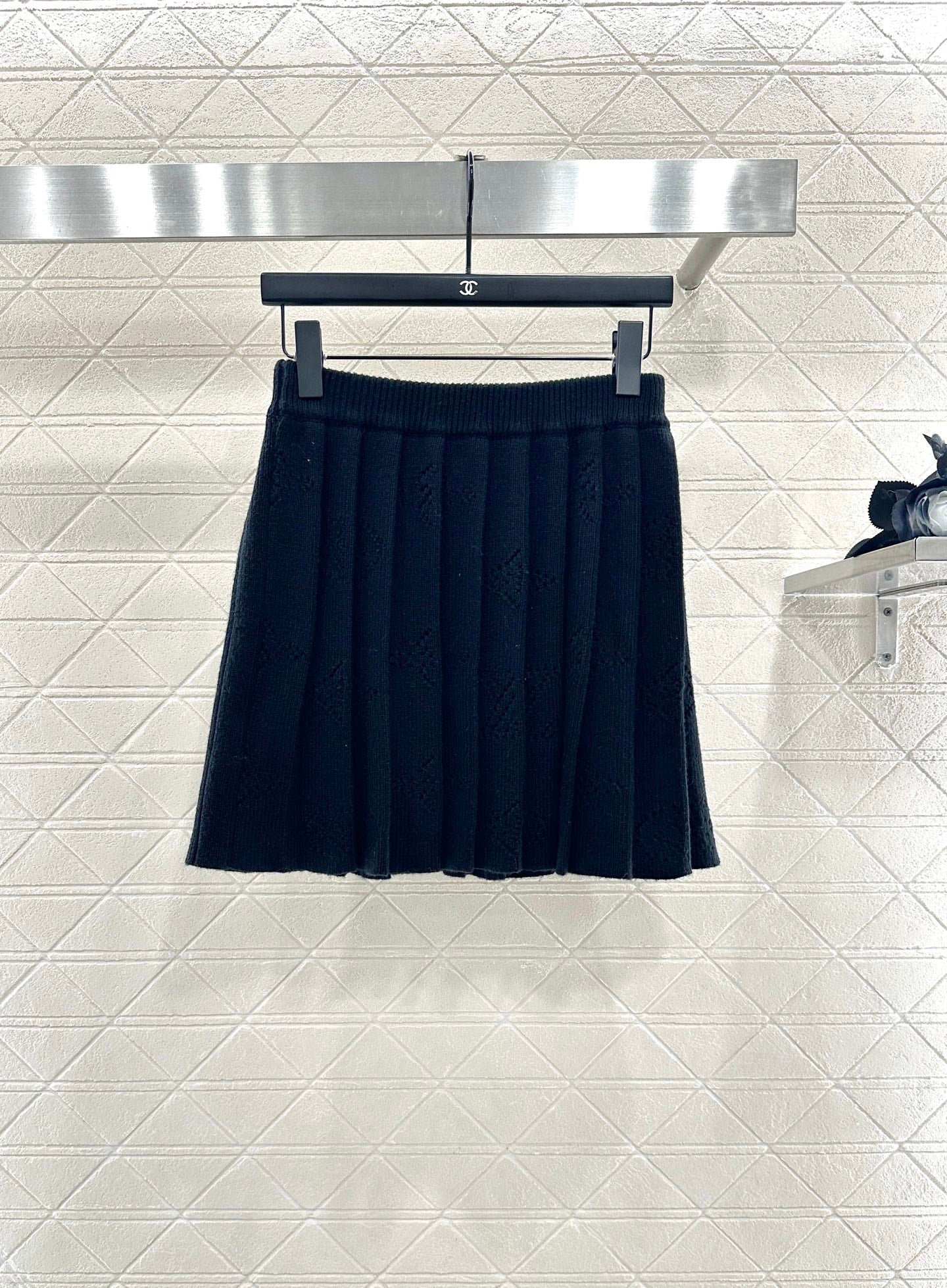 Jacquard knitted cardigan pleated skirt set