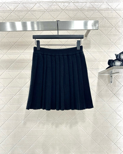 Jacquard knitted cardigan pleated skirt set