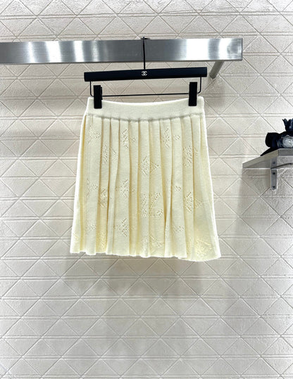 Jacquard knitted cardigan pleated skirt set