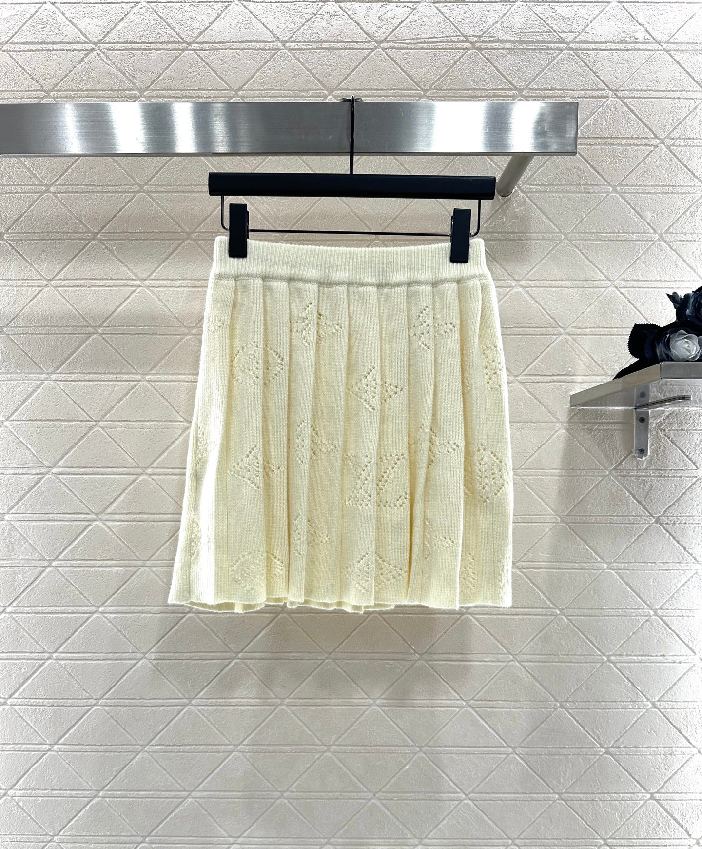 Jacquard knitted cardigan pleated skirt set