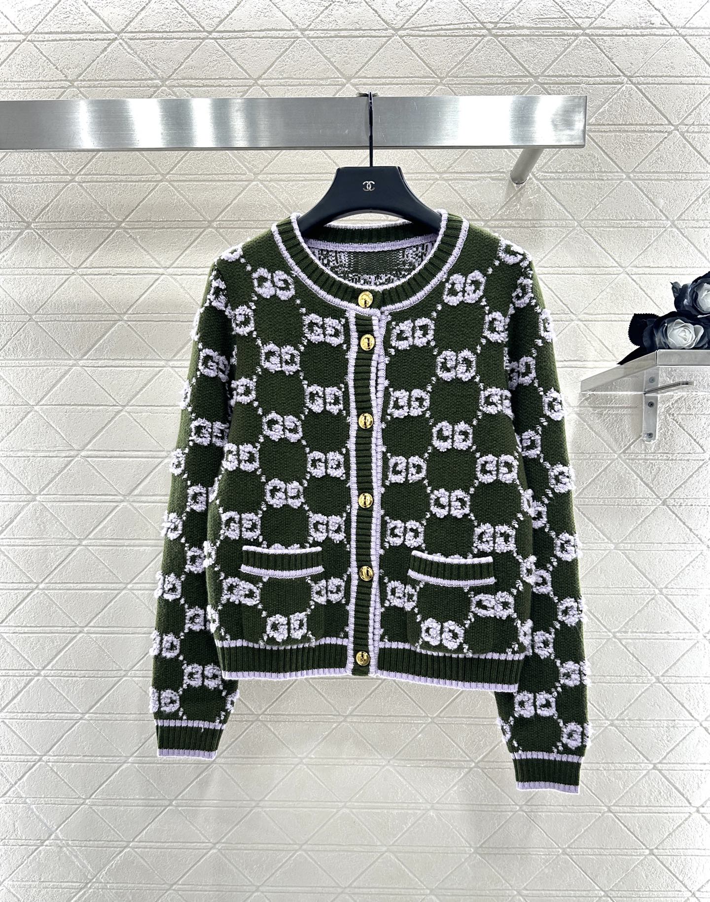 Round neck jacquard knitted cardigan