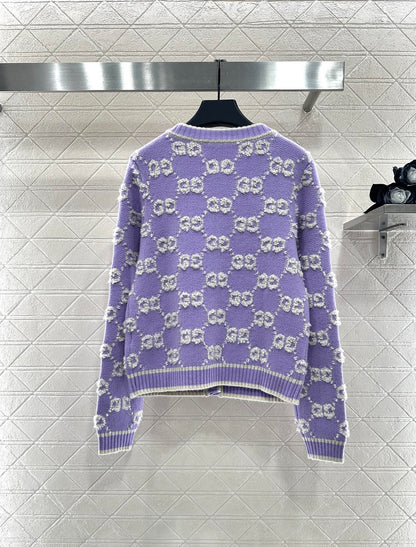 Round neck jacquard knitted cardigan