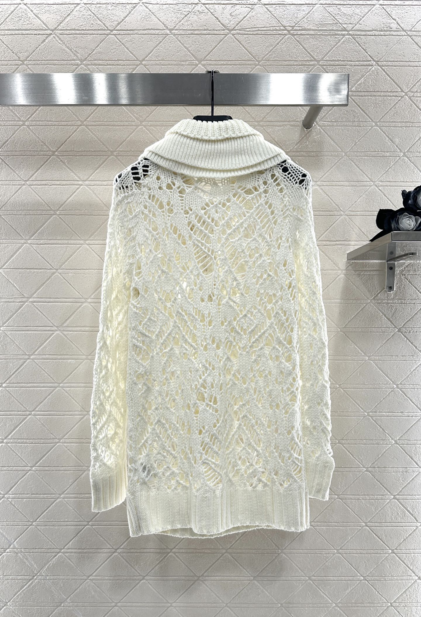 Detachable pleated lace knit sweater