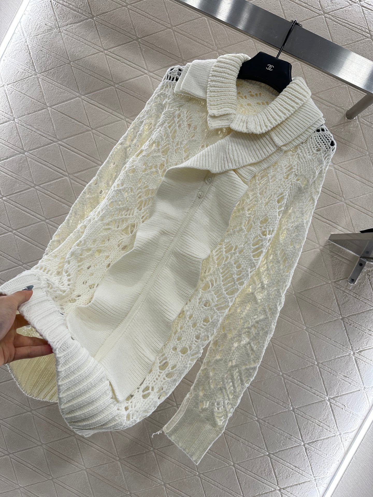 Detachable pleated lace knit sweater