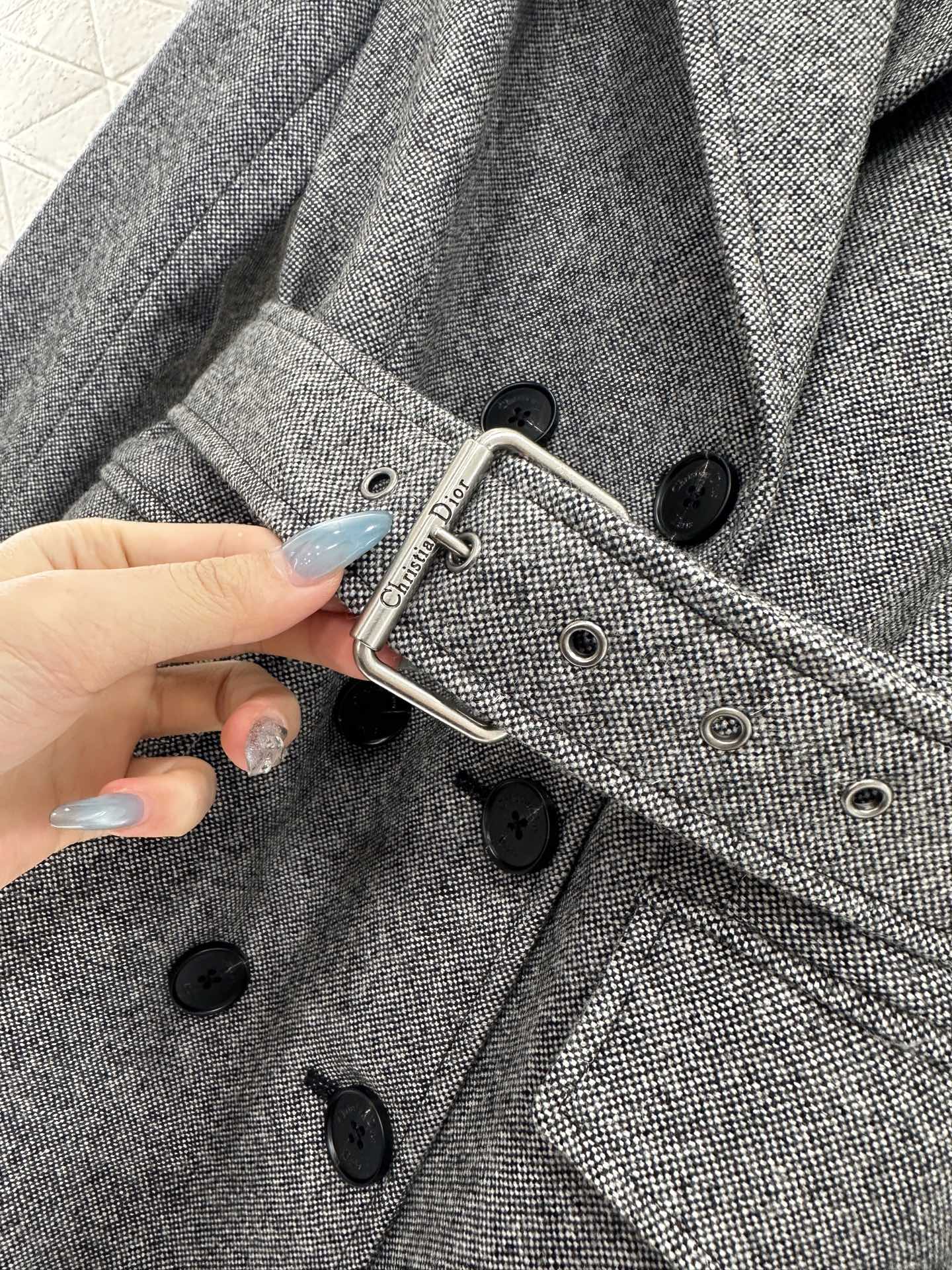 Lapel waistband woolen coat