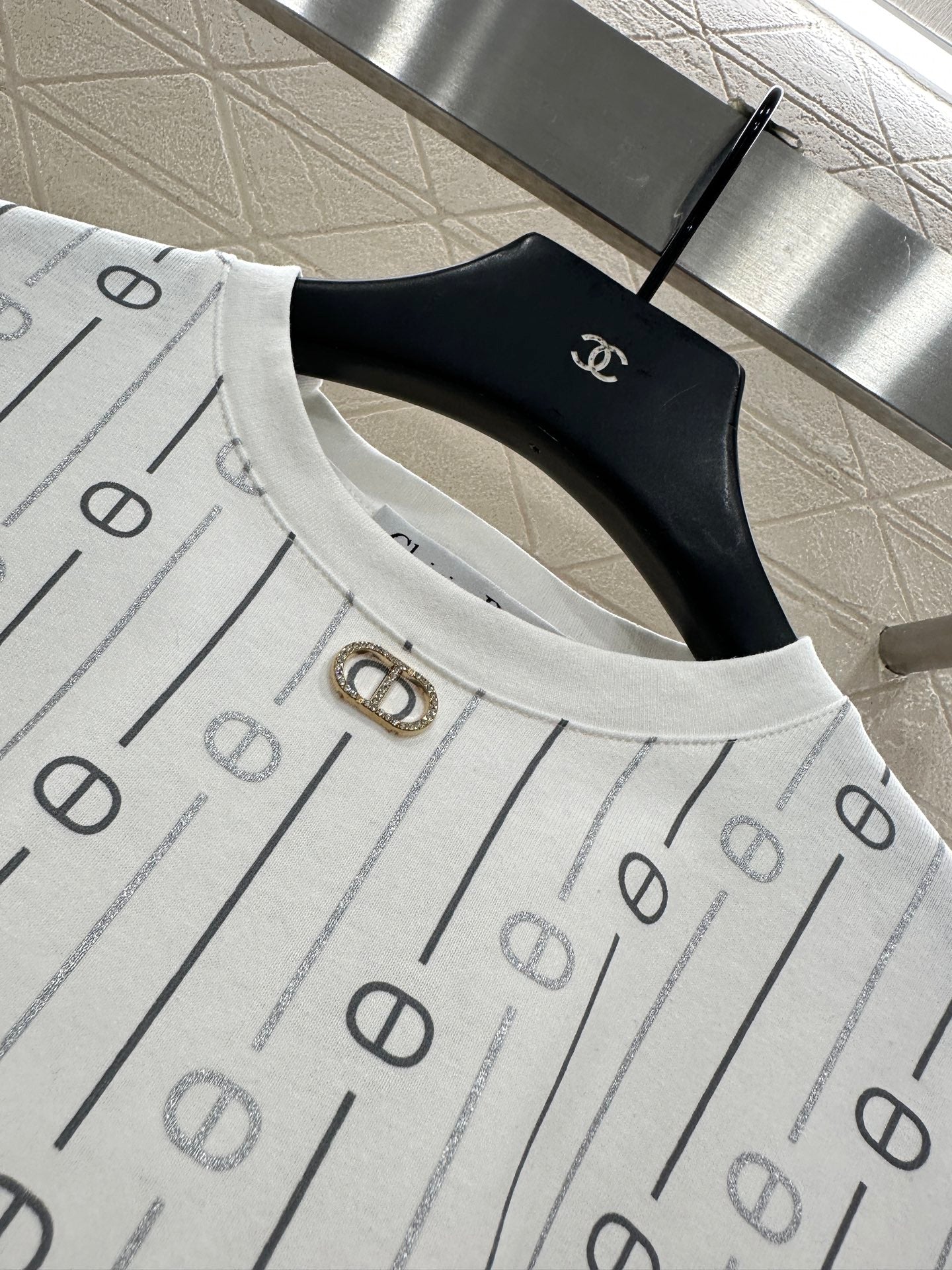 Round neck printed T-shirt