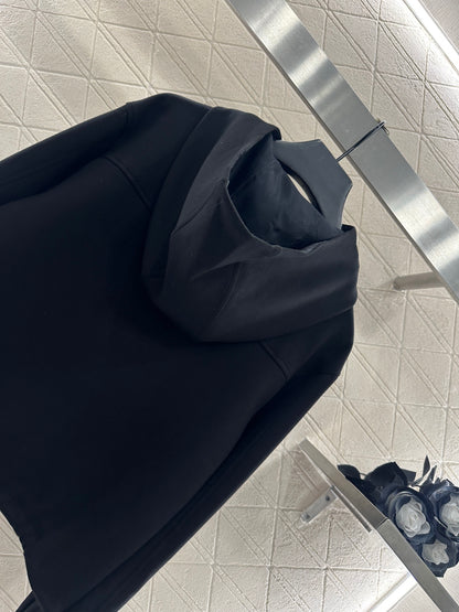 Presbyopia leather cuff buckle hooded jacket