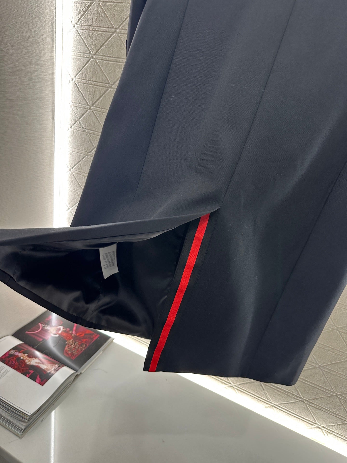 Front shoulder lapel long coat