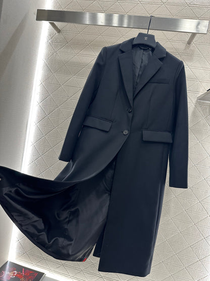 Front shoulder lapel long coat