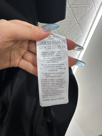 Front shoulder lapel long coat