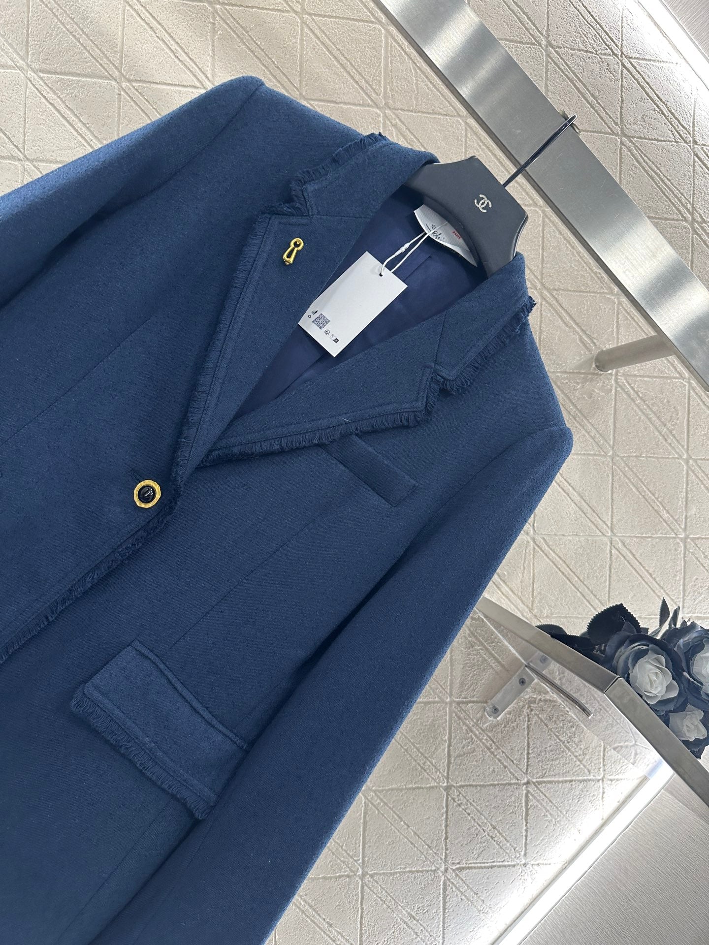 Woolen edge pocket suit jacket