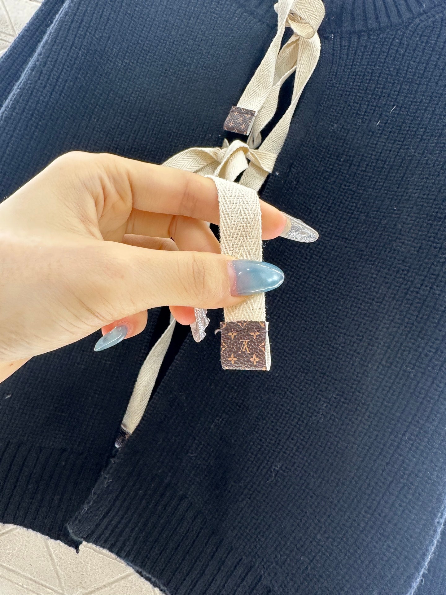 Round neck bow tie plain knit cardigan