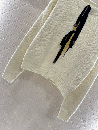 Round neck bow tie plain knit cardigan