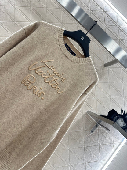 Simple letter pullover sweater