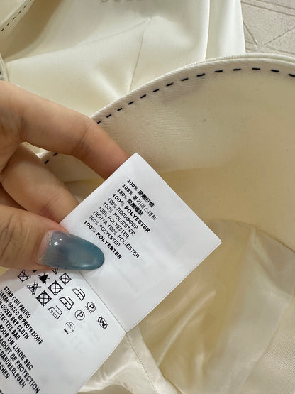 Suit jacket pleated skirt set