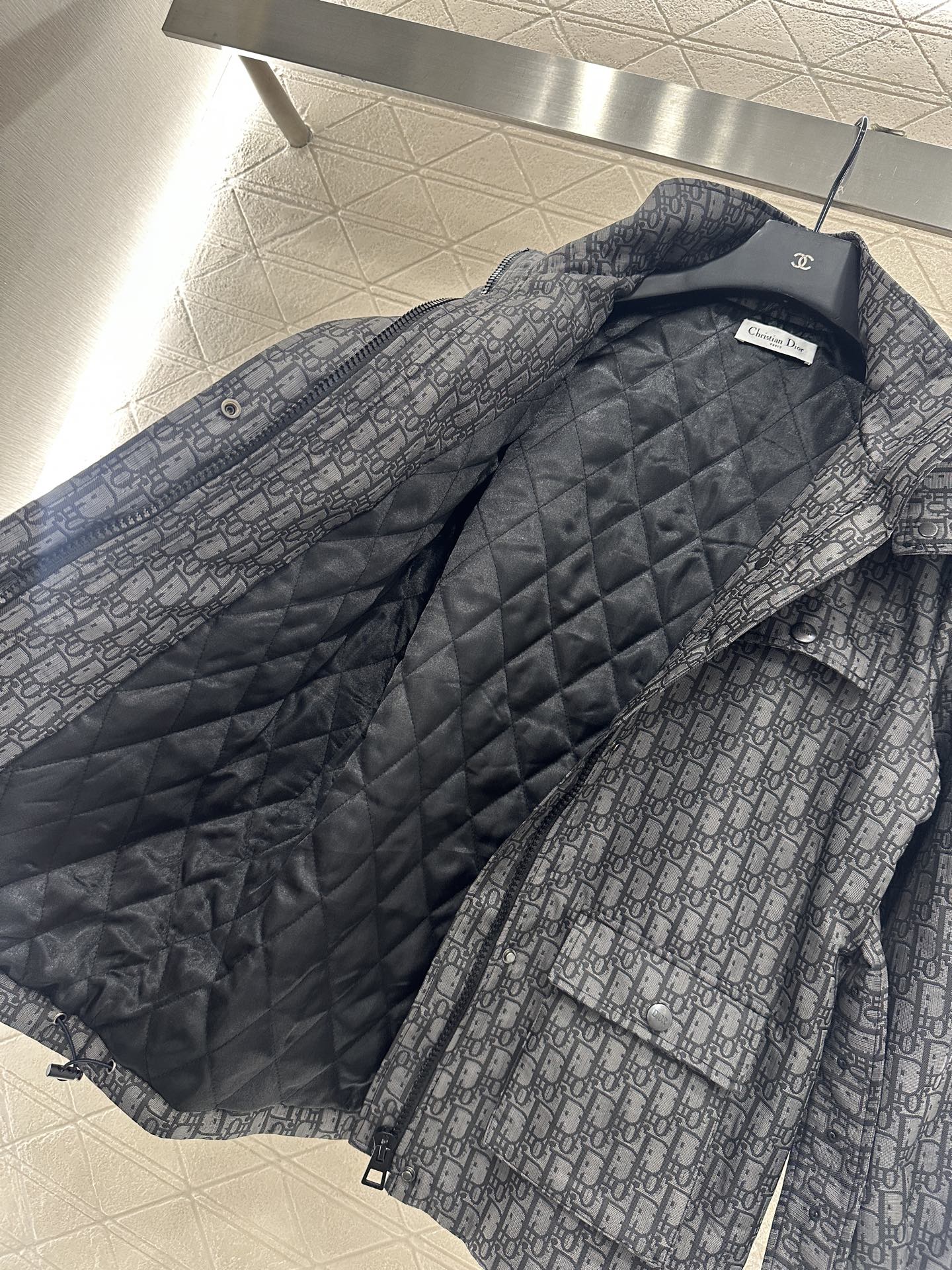 Hooded waistband jacquard jacket