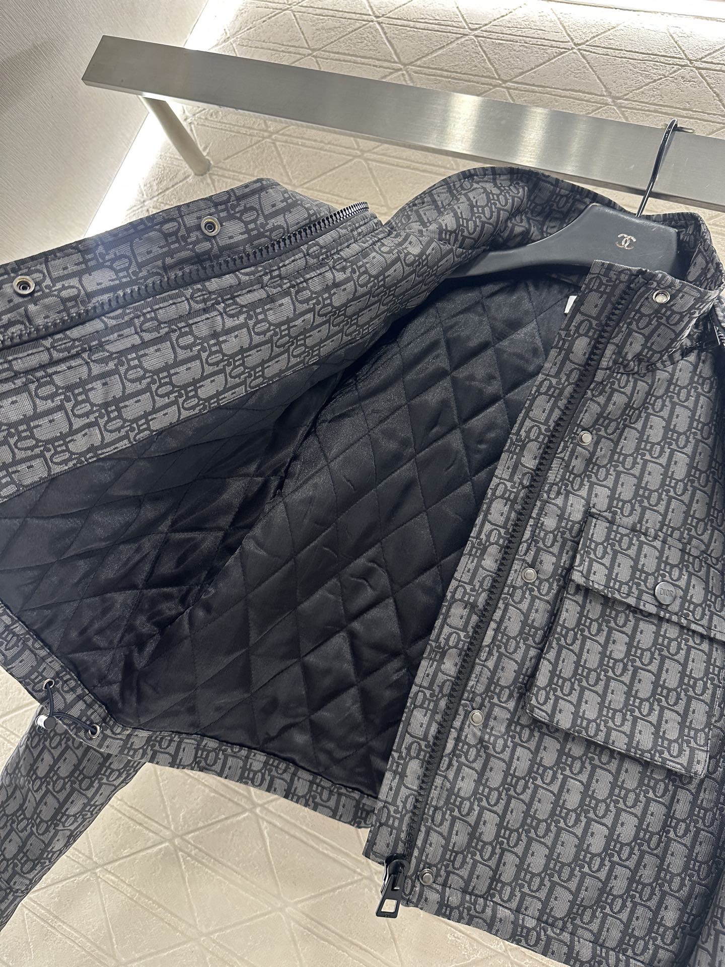 Collar hooded jacquard jacket