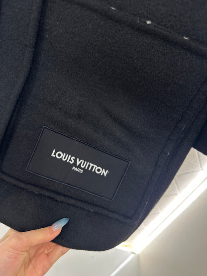 College style horn button lapel long coat